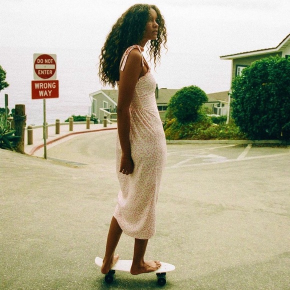 🔥🔥BILLABONG - AMOR MIDI DRESS🔥🔥 - Picture 3 of 7